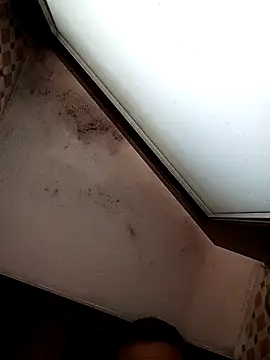 Snapshot of CRHYSTEL chatting on 10.31.25 CRHYSTEL online show from 10.31.25