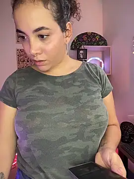 Emma Wish online show from 11.18.25