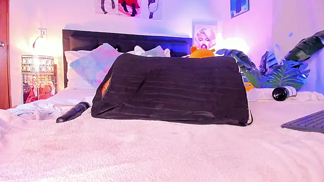 Snapshot of annita_lopez chatting on 02.24.25 annita lopez online show from 02.24.25