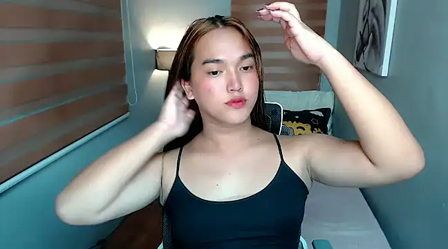 MoaningKylie online show from 12.13.24