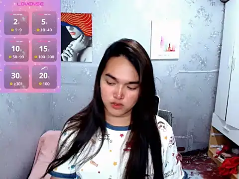 MoaningKylie online show from 10.06.25