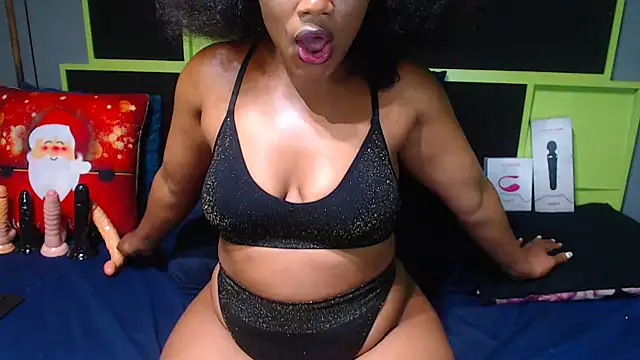 Snapshot of SexyAssDivaxxx chatting on 02.17.25 SexyAssDivaxxx online show from 02.17.25