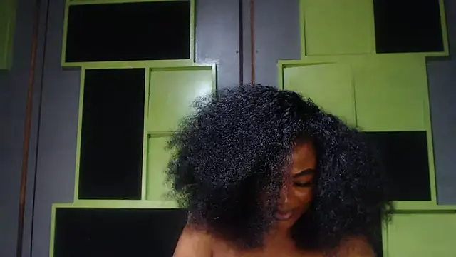 Snapshot of SexyAssDivaxxx chatting on 10.01.25 SexyAssDivaxxx online show from 10.01.25