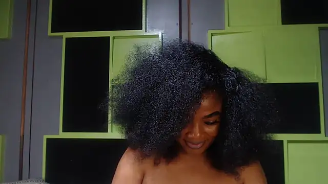 Snapshot of SexyAssDivaxxx chatting on 10.02.25 SexyAssDivaxxx online show from 10.02.25