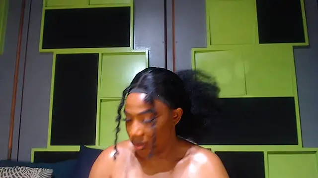 Snapshot of SexyAssDivaxxx chatting on 10.19.25 SexyAssDivaxxx online show from 10.19.25