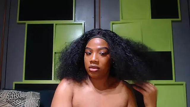 Snapshot of SexyAssDivaxxx chatting on 10.28.25 SexyAssDivaxxx online show from 10.28.25