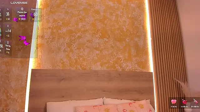 Snapshot of Alana_2916_ chatting on 10.08.25 Alana 2916  online show from 10.08.25