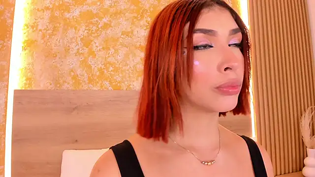 Snapshot of Alana_2916_ chatting on 10.25.25 Alana 2916  online show from 10.25.25