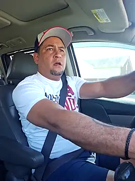 Snapshot of Yedriserna chatting on 03.22.26 Yedriserna online show from 03.22.26