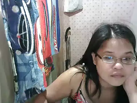 abiemayhottiey online show from 10.25.25