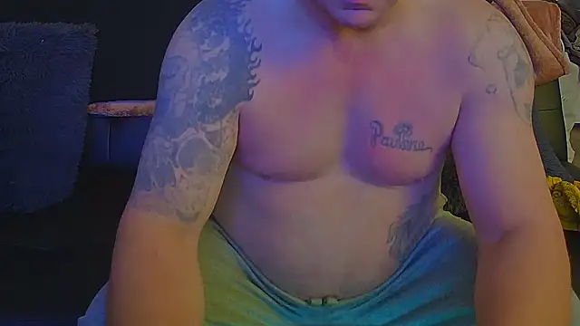 AwesomePapaya online show from 12.16.25