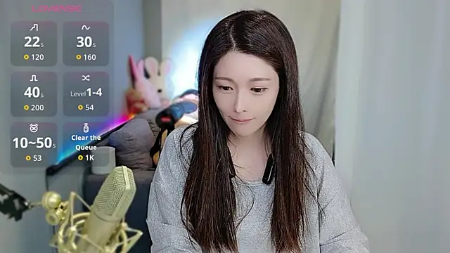 Snapshot of tw_lala chatting on 10.27.25 tw lala online show from 10.27.25