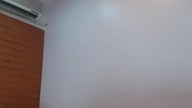 Amber Moore online show from 02.07.25