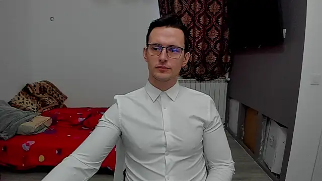 Snapshot of sexxymuscles4u chatting on 01.27.25 sexxymuscles4u online show from 01.27.25