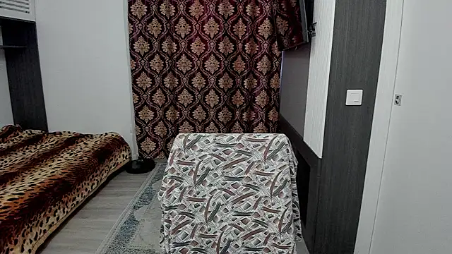 Snapshot of sexxymuscles4u chatting on 03.13.25 sexxymuscles4u online show from 03.13.25