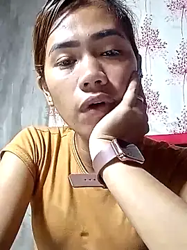 Snapshot of Cutie_body11 chatting on 02.28.25 Cutie body11 online show from 02.28.25