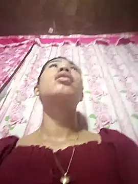 Snapshot of Cutie_body11 chatting on 03.13.25 Cutie body11 online show from 03.13.25