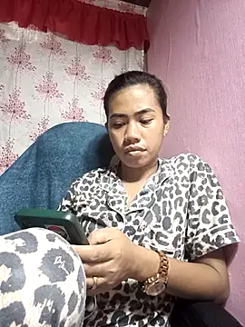 Snapshot of Cutie_body11 chatting on 09.11.25 Cutie body11 online show from 09.11.25