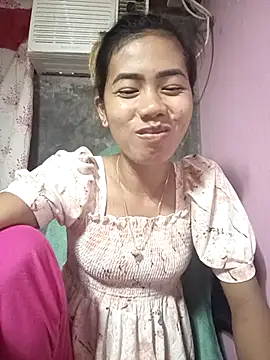 Snapshot of Cutie_body11 chatting on 10.18.25 Cutie body11 online show from 10.18.25