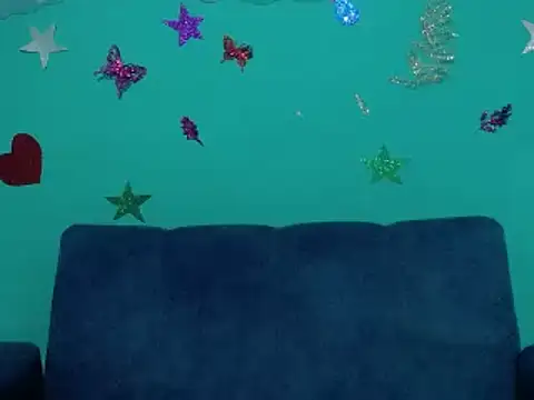 Snapshot of sirena_15 chatting on 12.18.24 sirena 15 online show from 12.18.24