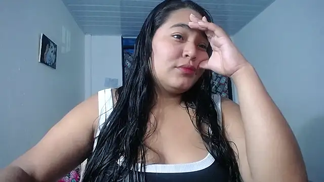 Snapshot of sirena_15 chatting on 10.09.25 sirena 15 online show from 10.09.25