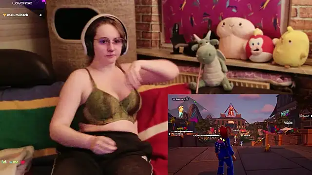 Snapshot of GamerGirl_Eve chatting on 02.24.26 GamerGirl Eve online show from 02.24.26