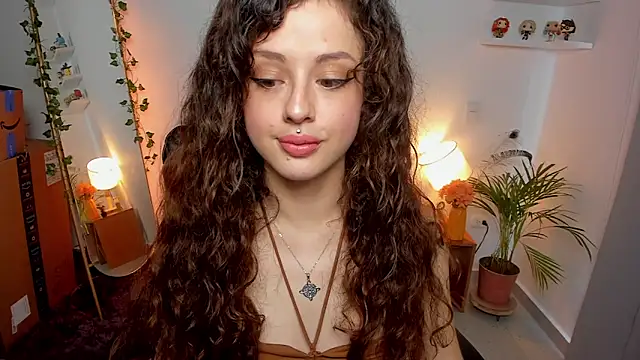 Cassandra Caiin online show from 06.05.26