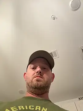 Snapshot of smokeymt420 chatting on 10.12.25 smokeymt420 online show from 10.12.25