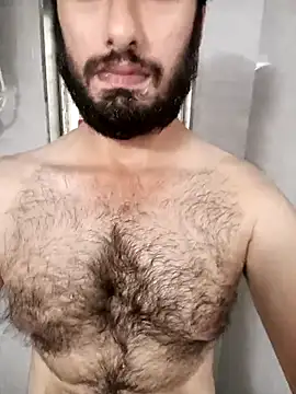 Snapshot of SimplyKarthik09 chatting on 10.30.25 SimplyKarthik09 online show from 10.30.25