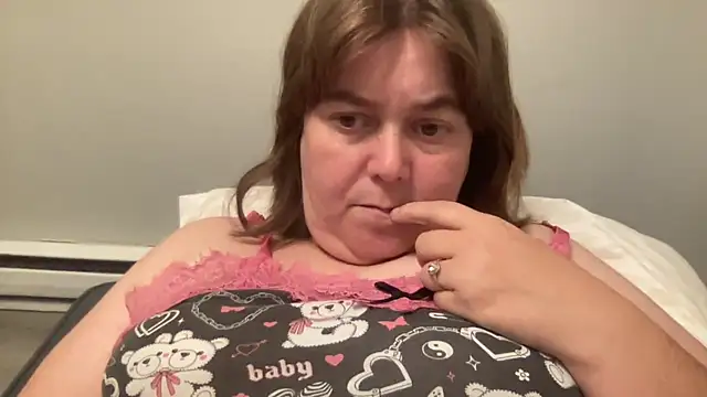 ParisNova online show from 10.25.25