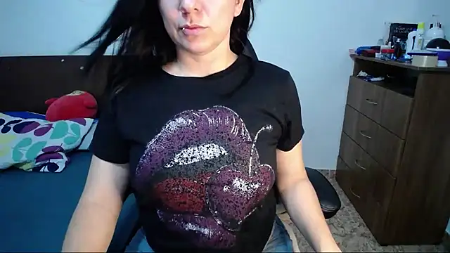 Snapshot of alexa_milsf chatting on 03.09.25 alexa milsf online show from 03.09.25