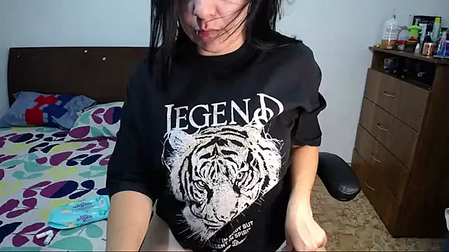 Snapshot of alexa_milsf chatting on 03.16.25 alexa milsf online show from 03.16.25