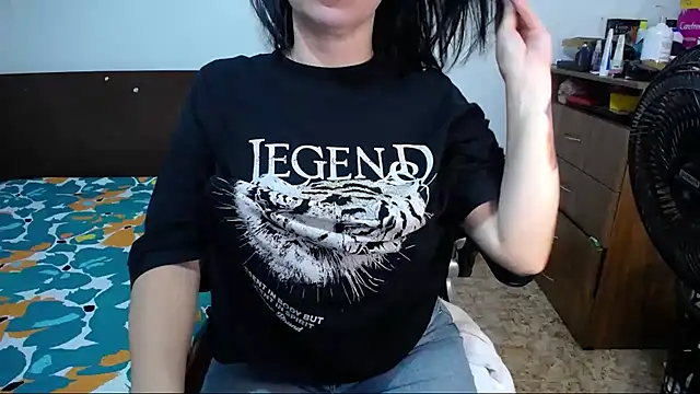 Snapshot of alexa_milsf chatting on 03.20.25 alexa milsf online show from 03.20.25