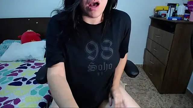 Snapshot of alexa_milsf chatting on 03.23.25 alexa milsf online show from 03.23.25