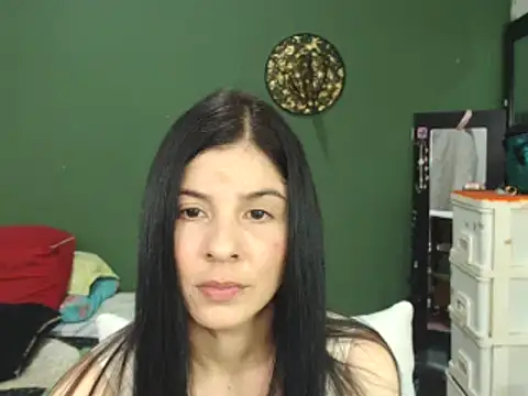 Estefani 32 online show from 01.12.25