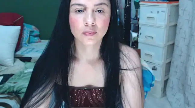 Estefani 32 online show from 01.15.25