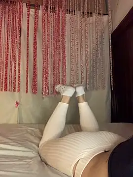 Estefani 32 online show from 03.29.26