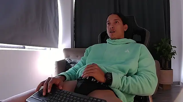 Liam V online show from 02.23.26