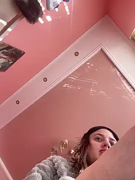 Flossy Vettie online show from 02.17.25