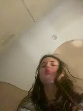 Flossy Vettie online show from 03.04.25