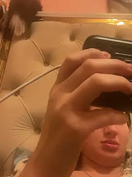 Flossy Vettie online show from 03.17.25