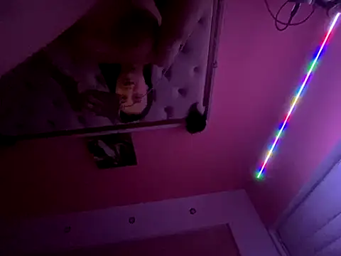 Flossy Vettie online show from 09.21.25