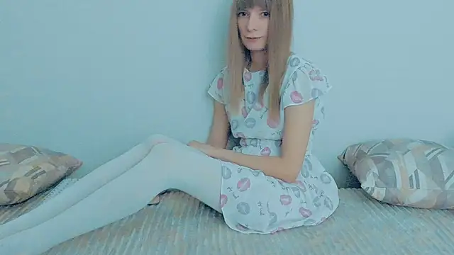 YourCaramel online show from 10.10.25