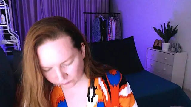 Snapshot of GoddessLara chatting on 01.14.25 GoddessLara online show from 01.14.25