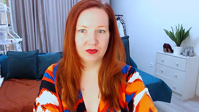 Snapshot of GoddessLara chatting on 10.15.25 GoddessLara online show from 10.15.25