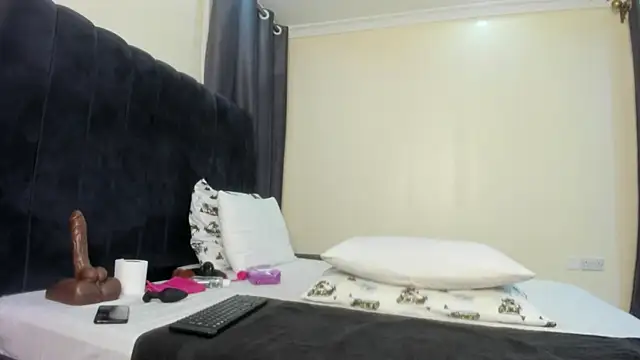 Naughty Linda online show from 02.13.25