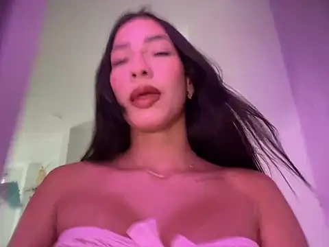 DulceLenns online show from 12.27.24