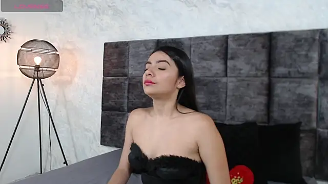 SusanRodriguez  online show from 09.12.25