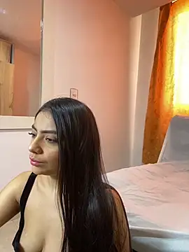 SusanRodriguez  online show from 11.07.25