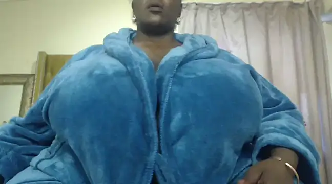 Snapshot of xXXSexyamazon chatting on 01.31.25 xXXSexyamazon online show from 01.31.25